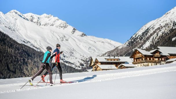 Langläufer im Gsiesertal auf der Loipe