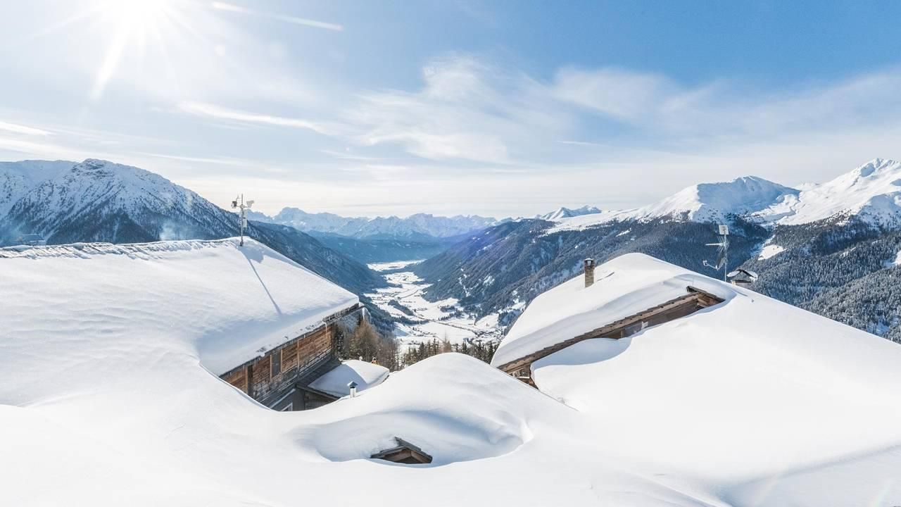 Bergkulisse Uwaldalm, Blick auf die Dolomiten